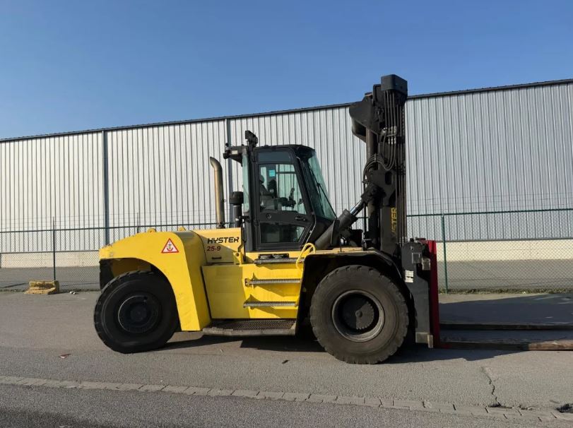 Forklift